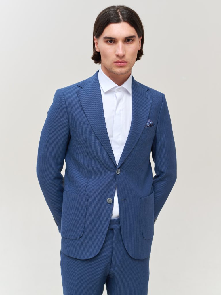 Чоловічий повсякденний костюм синього кольору